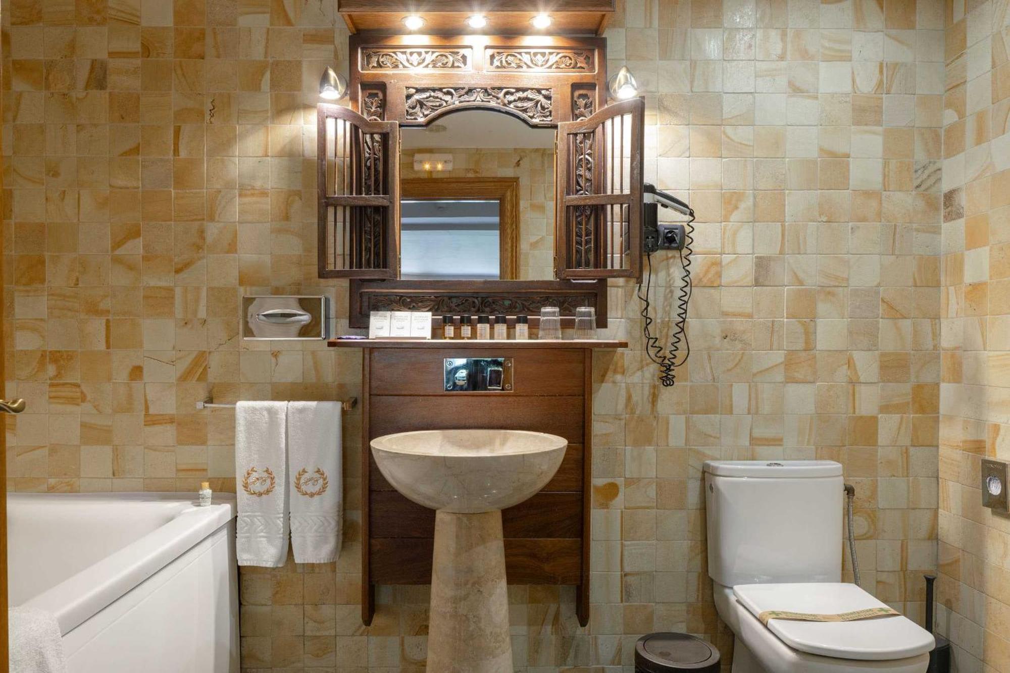 Suite Spa Bath