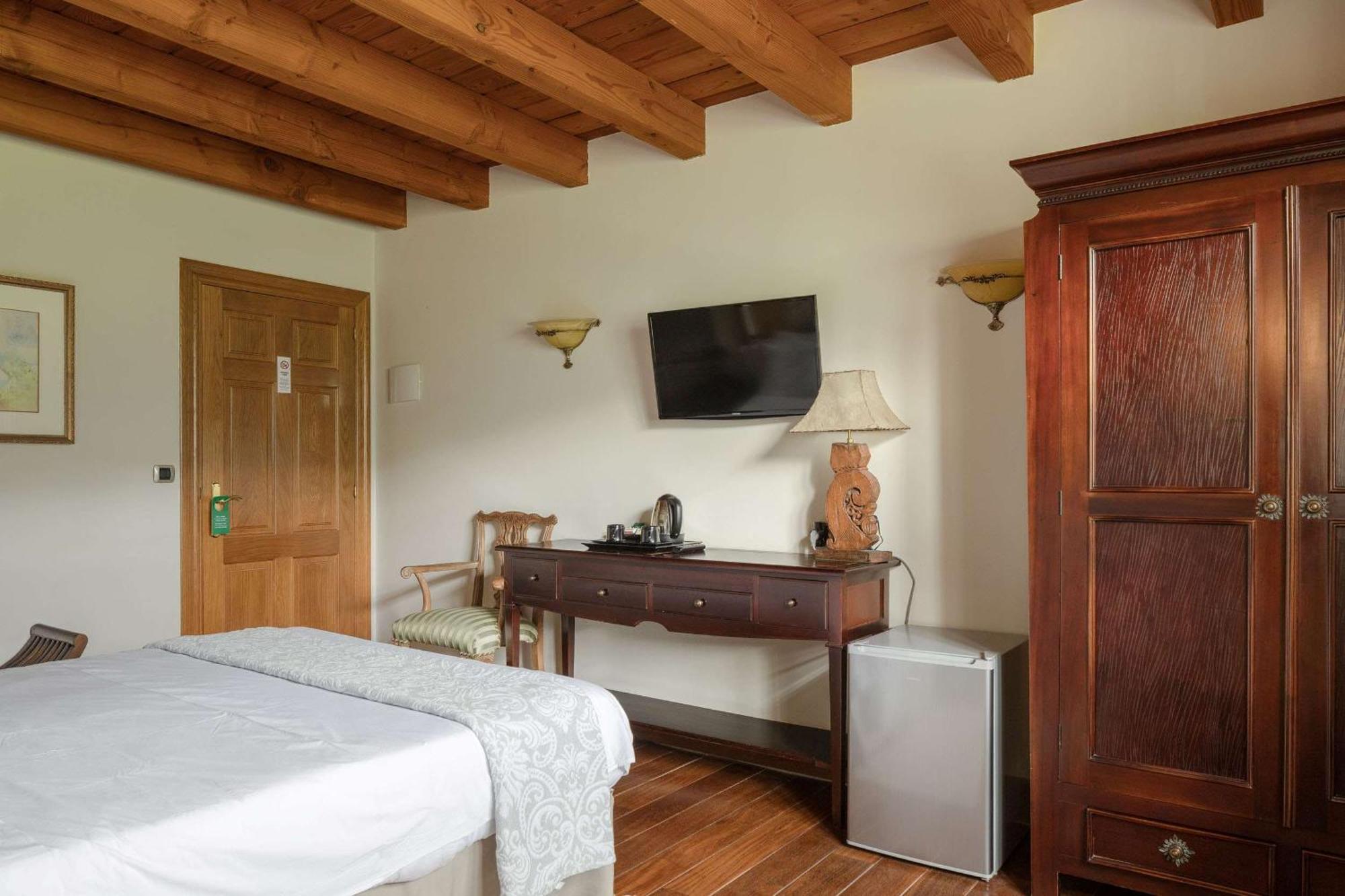 Superior Double Room,1591231417:JPEG